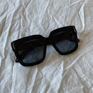 Givenchy Women’s black sunglasses